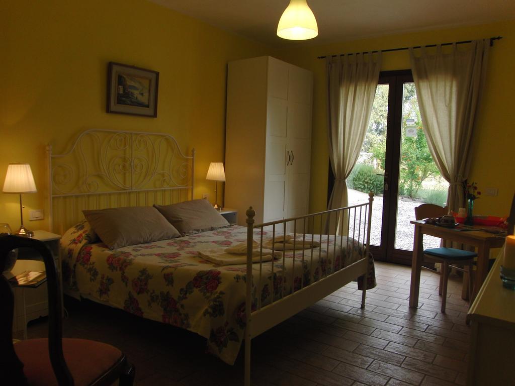 Locanda Degli Etruschi Montalto di Castro Zimmer foto